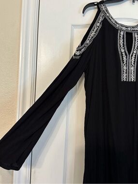 3 for $15 -Like new - Black dress SZ Large 12-14